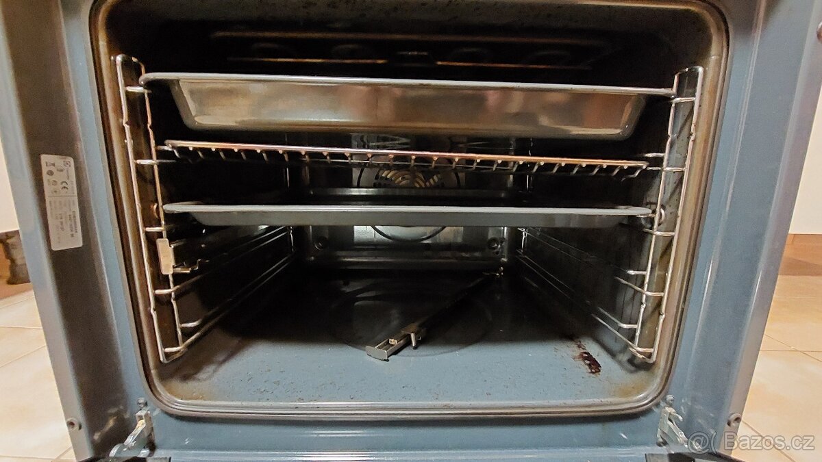 Vestavná trouba Elektrolux - 2