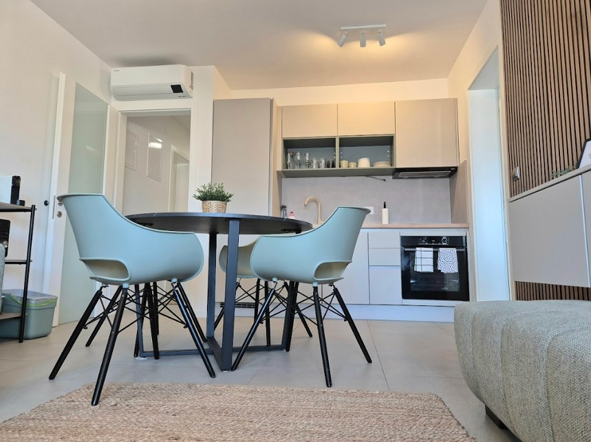 Chorvatsko, Novalja – nádherne zariadený apartmán - 2