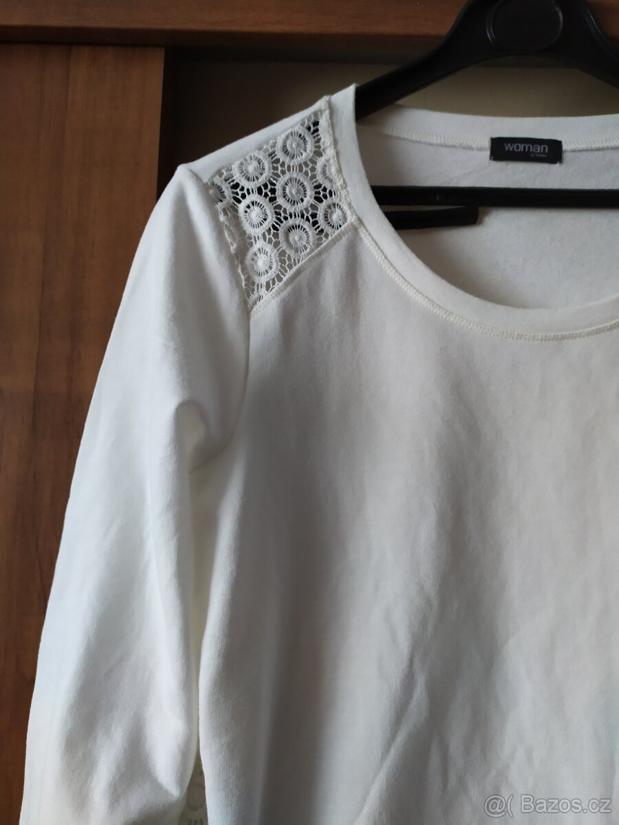 hezká bílá halenka - 2