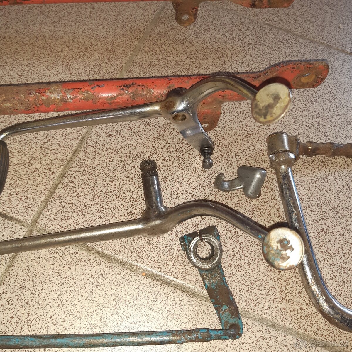 ČŽ 175- 501-502 PRASÁTKO řaící páky+vidlice+háček - 2