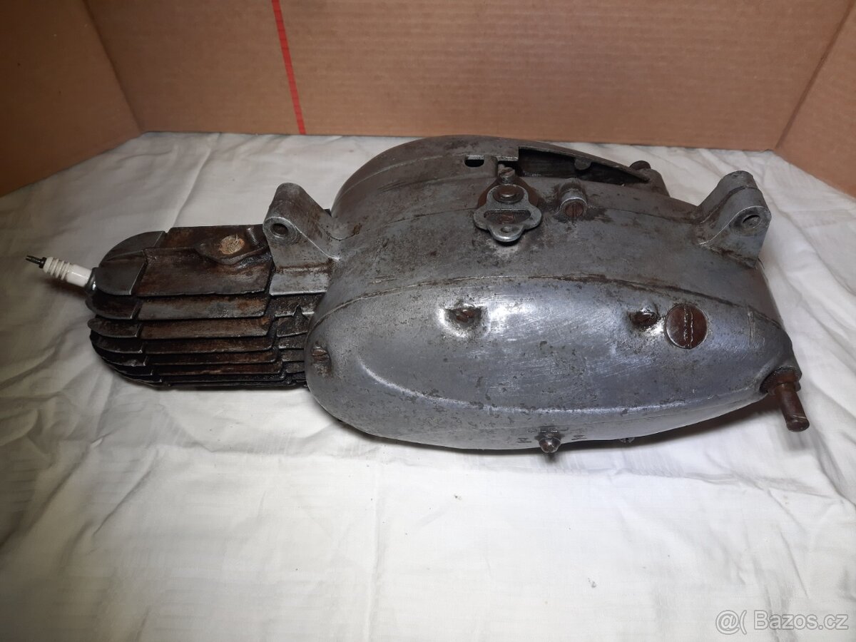 Motor jawa pařez - 2