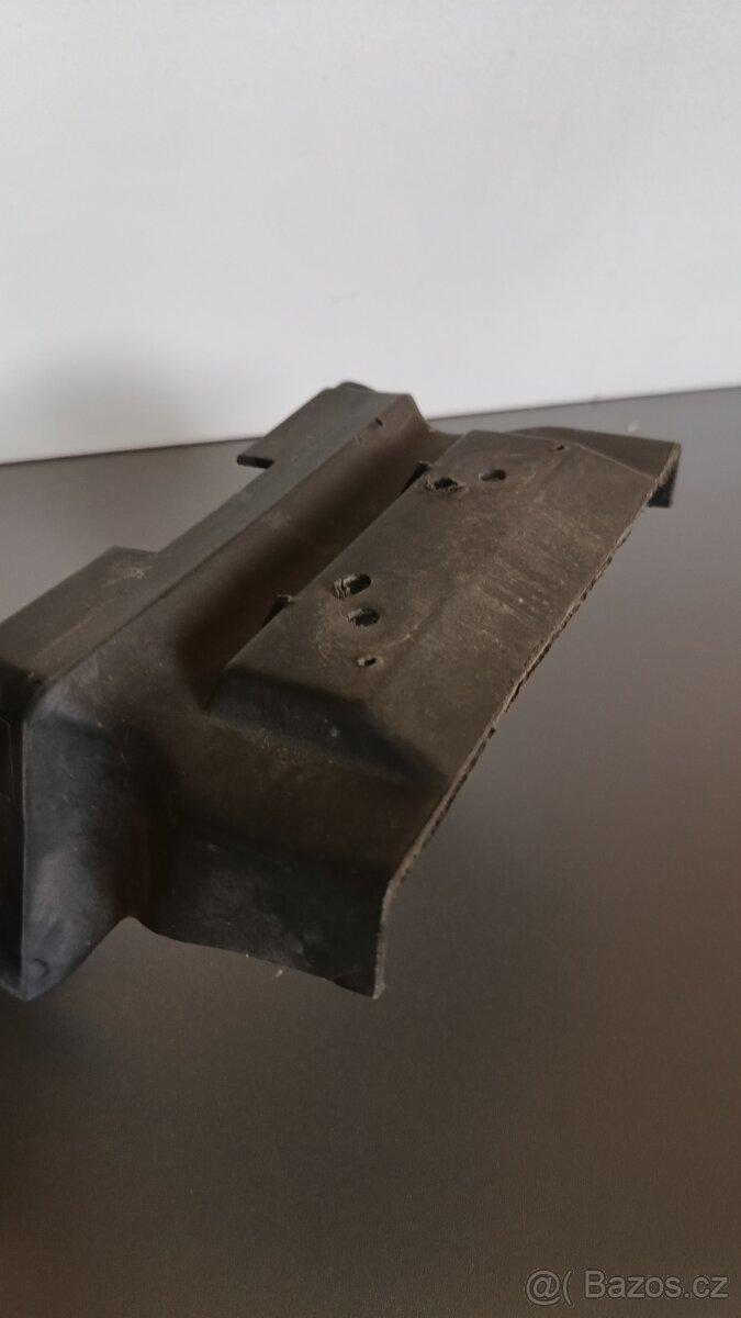 BMW R 1100r blatník - 2