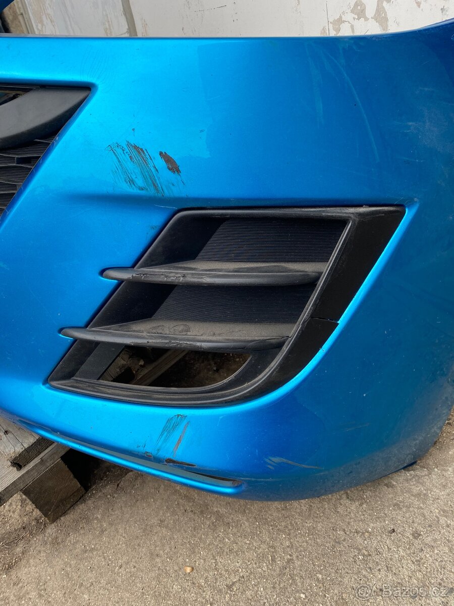 Mazda 3 nárazník - 2