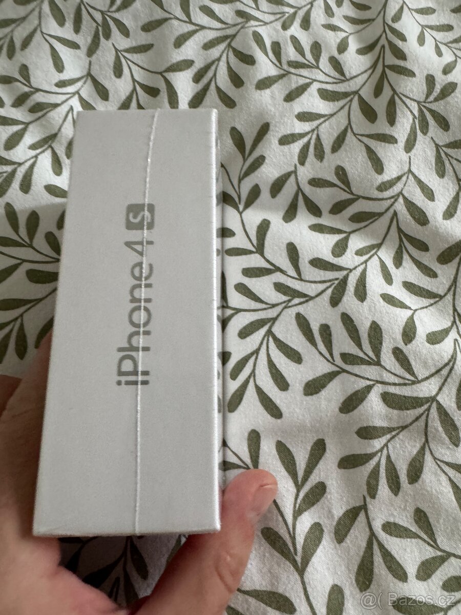 iPhone 4S 32GB bílý zabalený - 2
