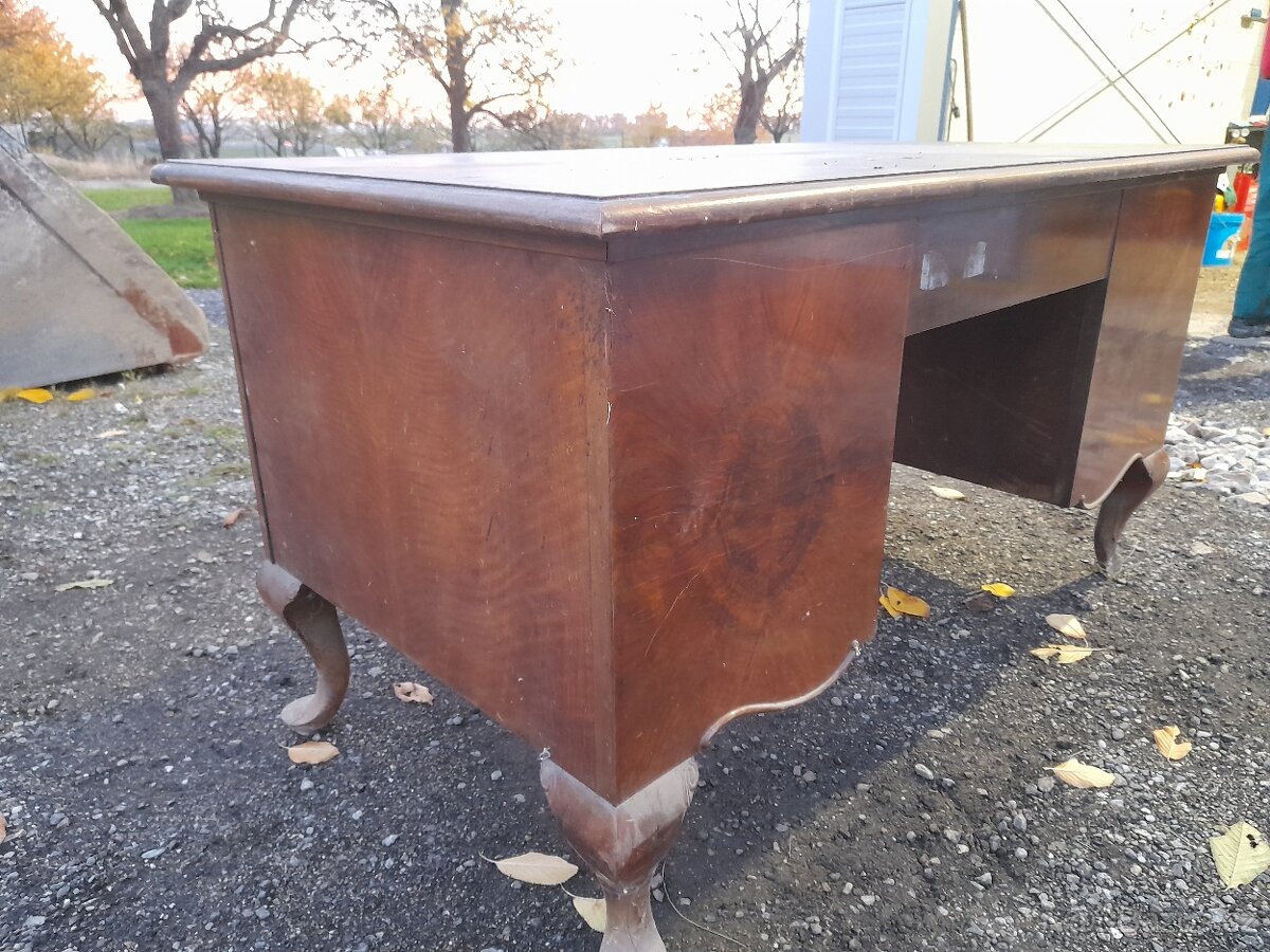 Starožitný psací stůl - 2