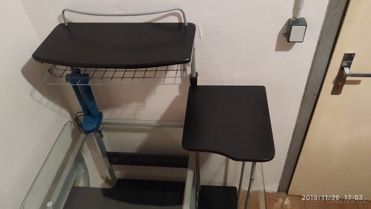 Moderní kancelářský / domácí psací stůl - 2