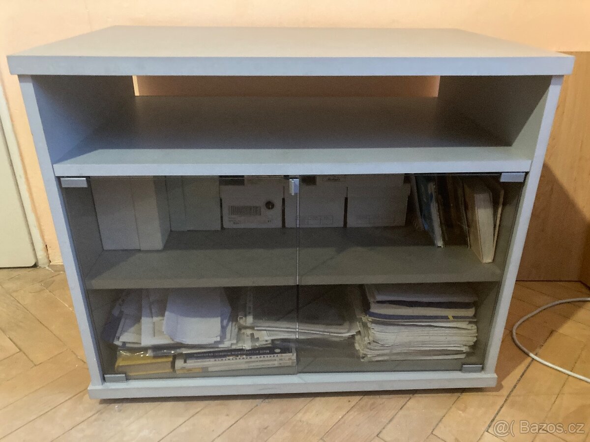 Konferenční stolek - 2