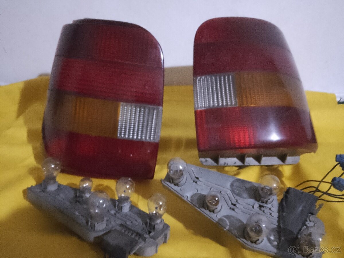 Zadní světla Ford Sierra combi - 2