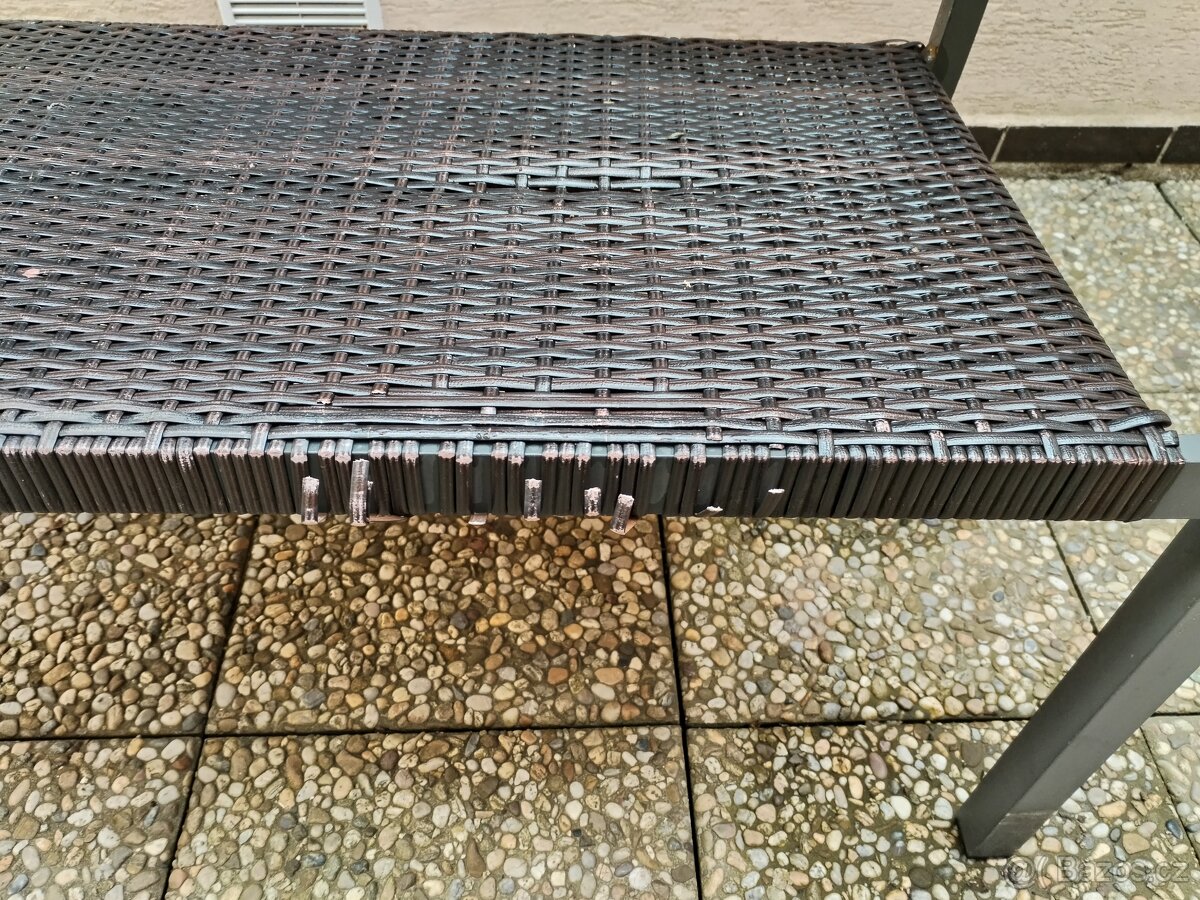 Zahradní lavička - 2