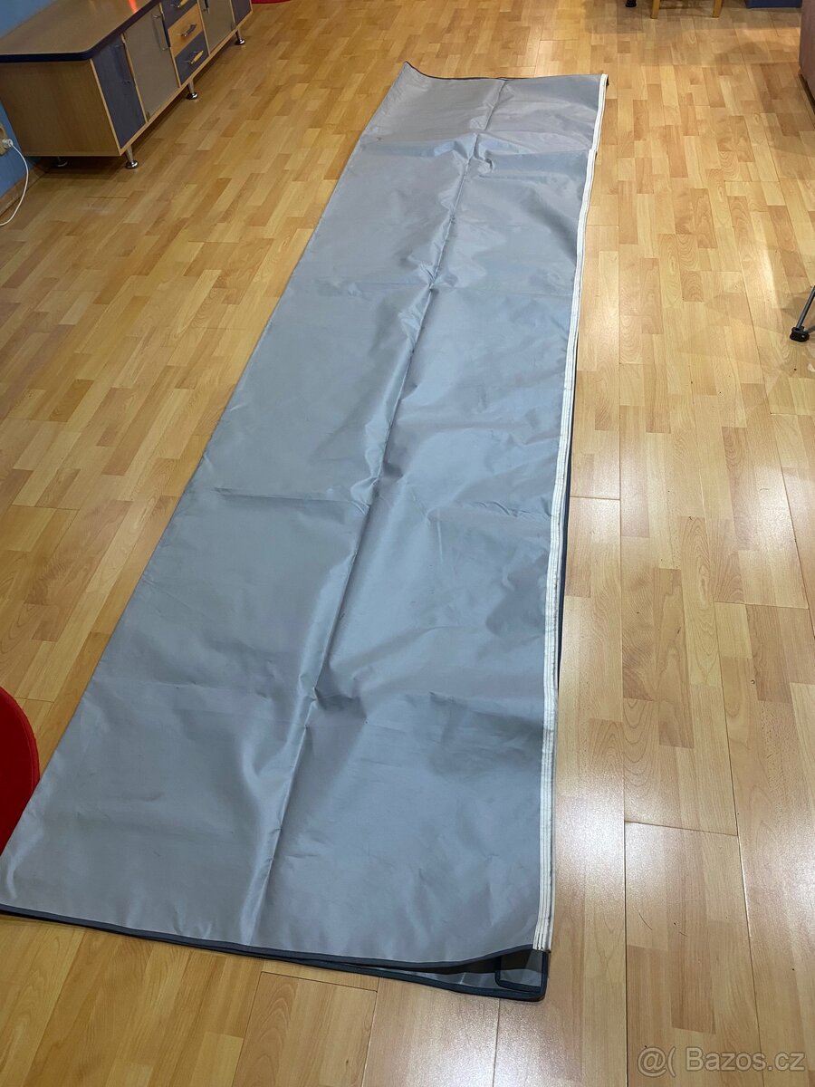 Přístřešek ke karavnu - 2