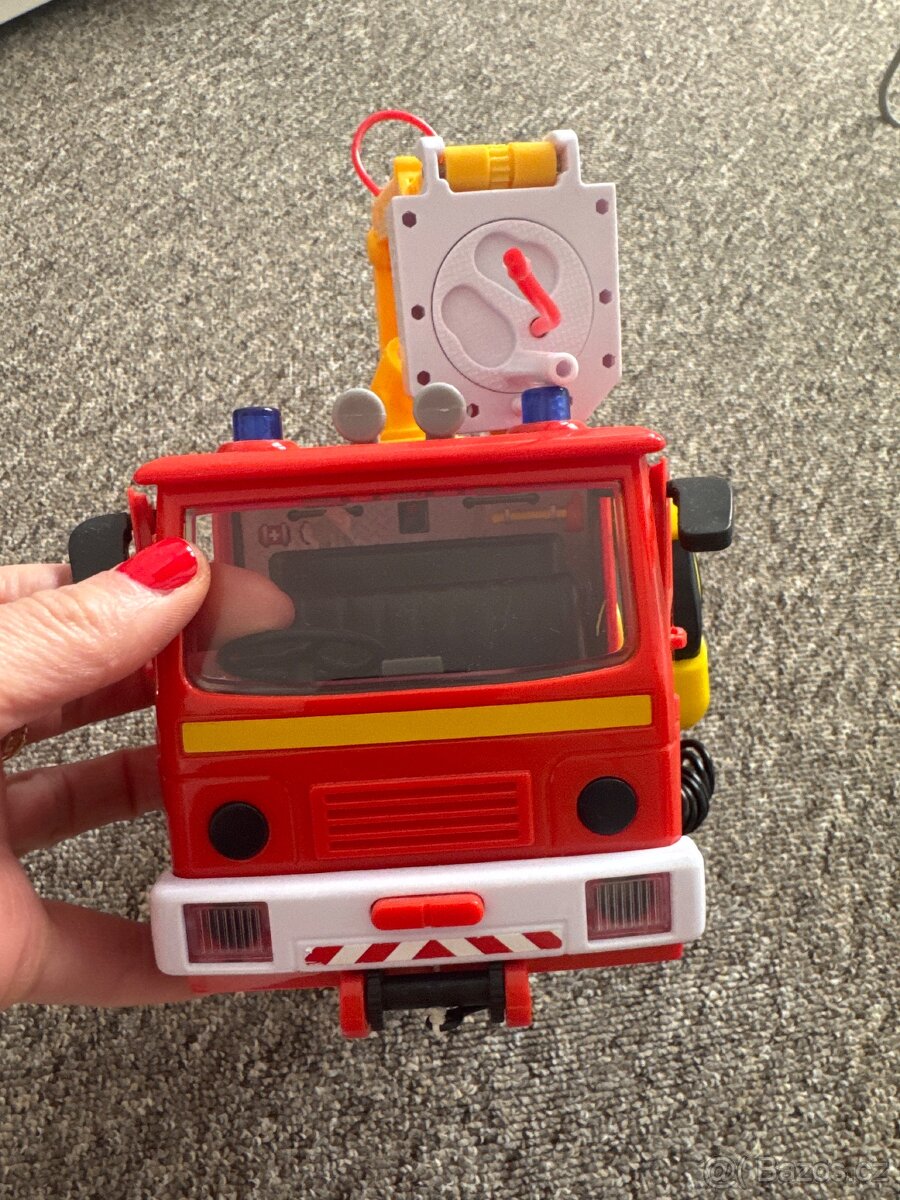 Požární auto sám + termoska na vodu - 2