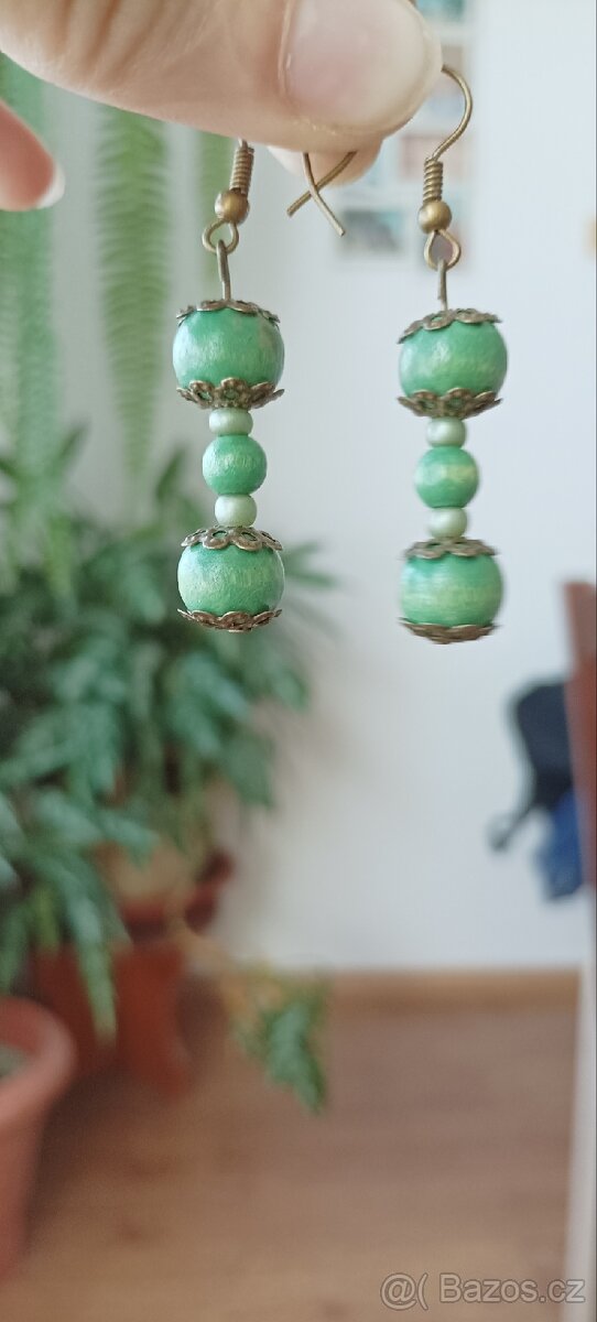 Dřevěné visací náušnice. - 2