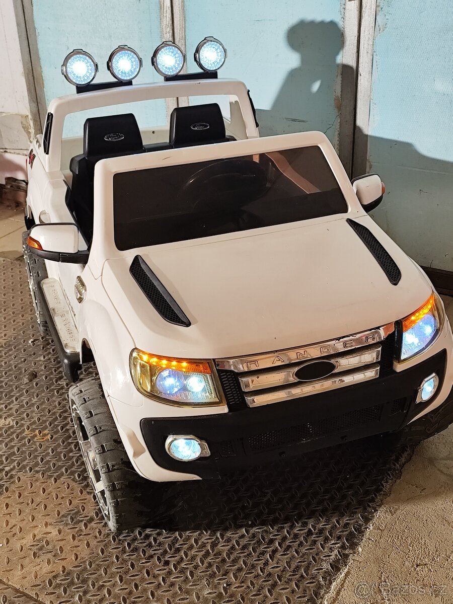 Dětské elektrické auto FORD RANGER - 2
