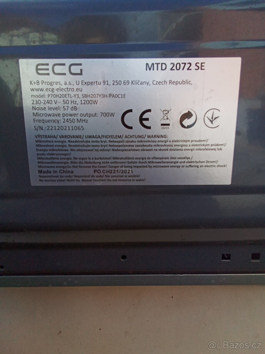 MIKROVLNNÁ TROUBA ECG - 2