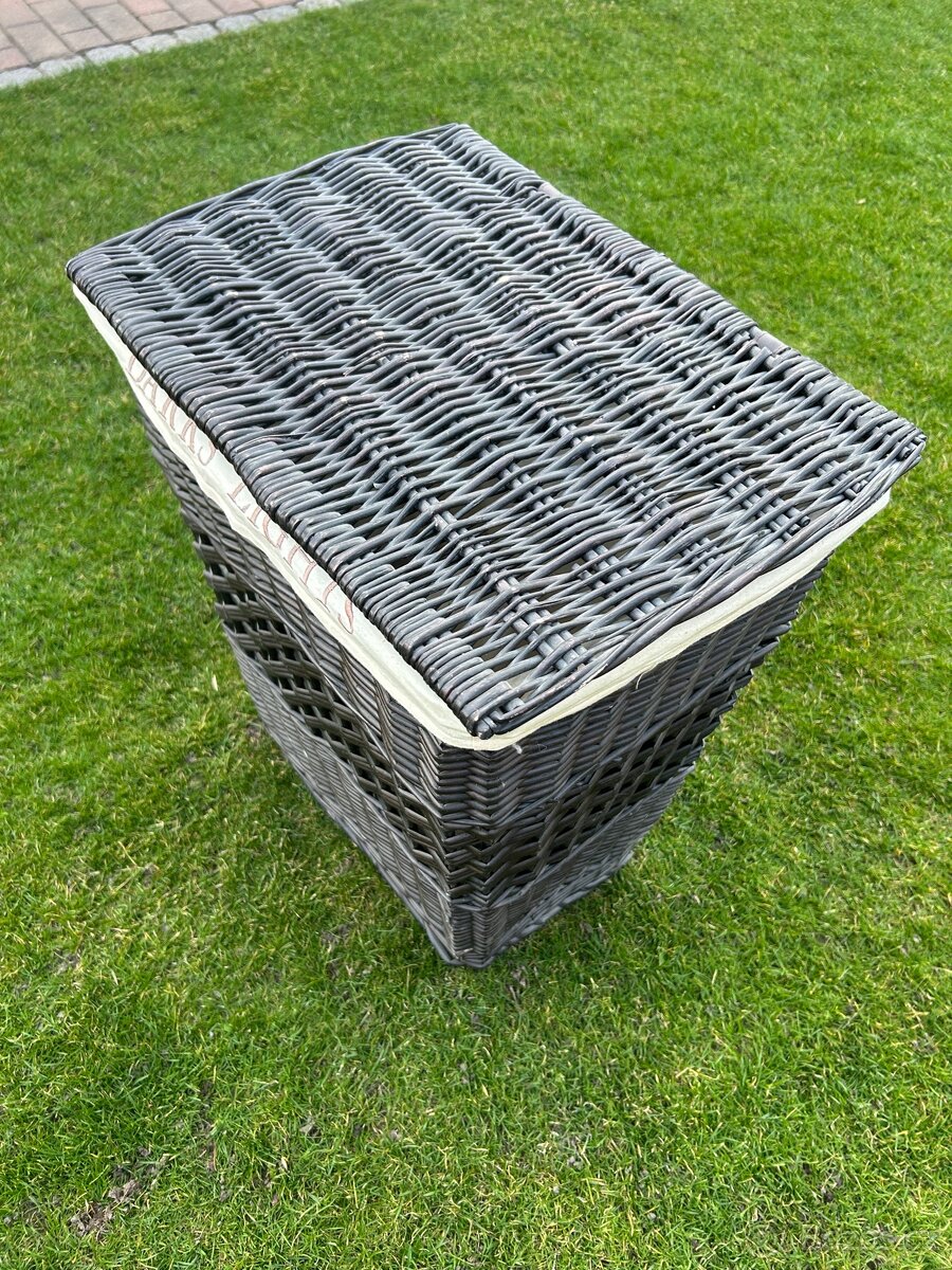 Prádlový koš se dvěma oddíly - 2