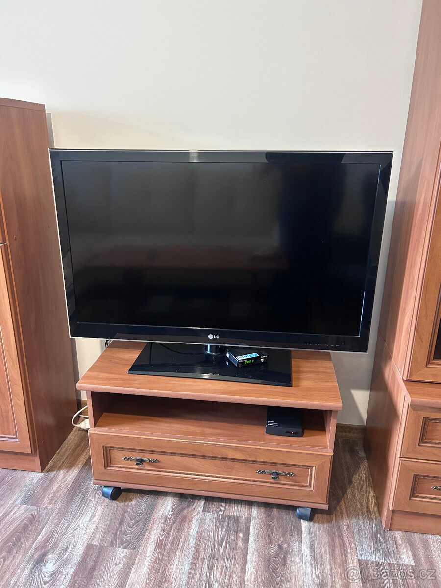 Obývací nábytek - 2