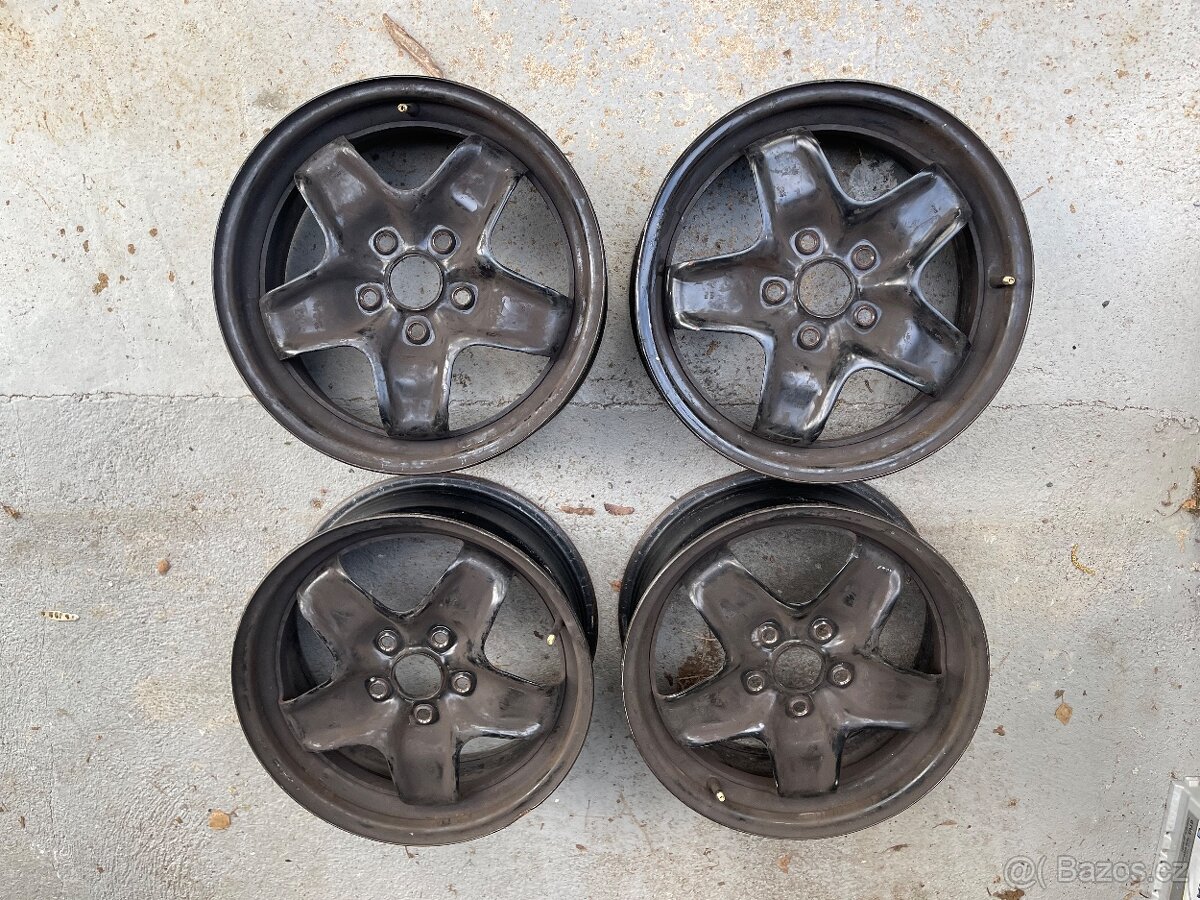 4x plechový disk - 2