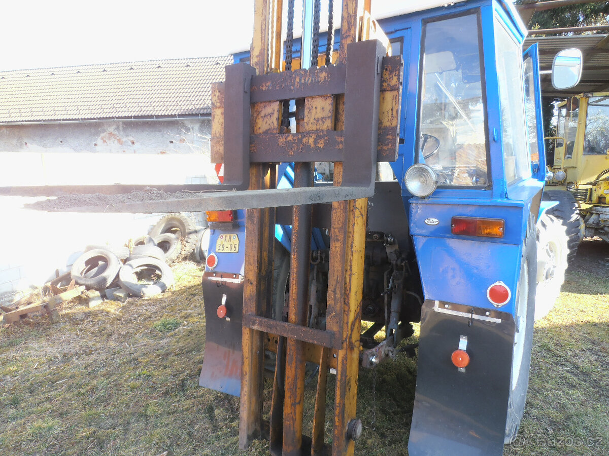 Vysokozdvih traktor - 2