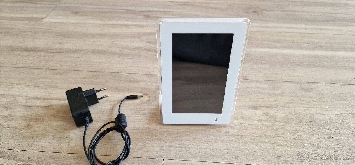 Fotorámeček, extra tenký, designový, 6", 800x480 - 2