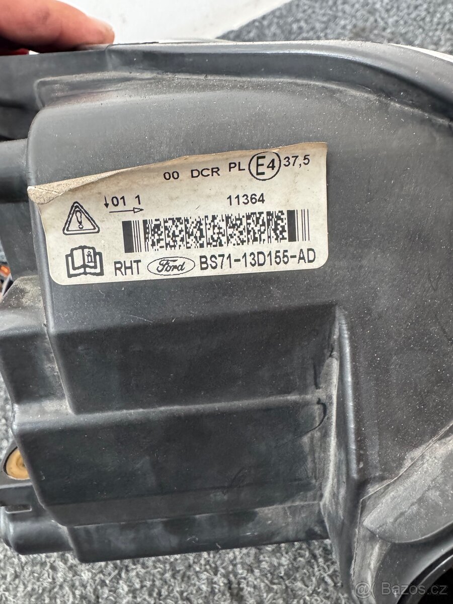 Ford Mondeo svetlo bi-xenon mk4 levé 2013 - 2