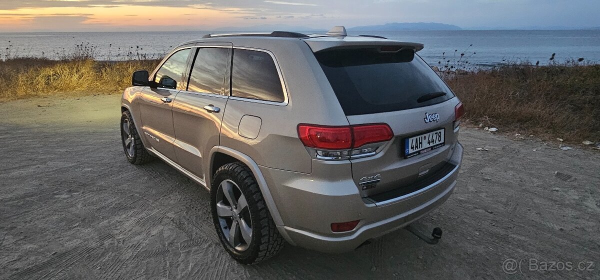 Jeep Grand Cherokee Overland 3.0 V6 max.výbava, bez investic