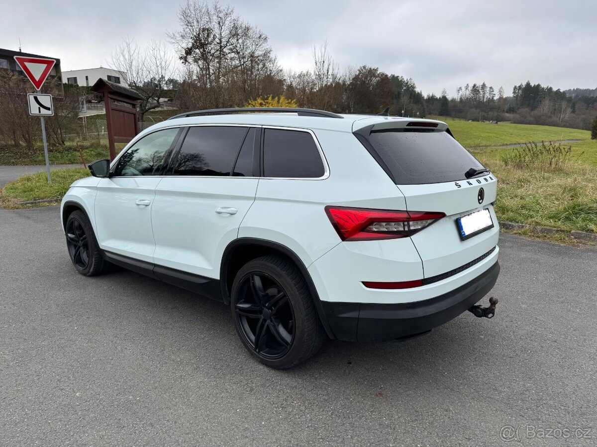 Škoda kodiaq 2.0tdi, rozvody, zimní+letní pneu, tažné - 2