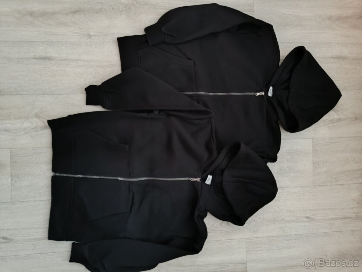 Černá mikina vel. 134/140 - 2