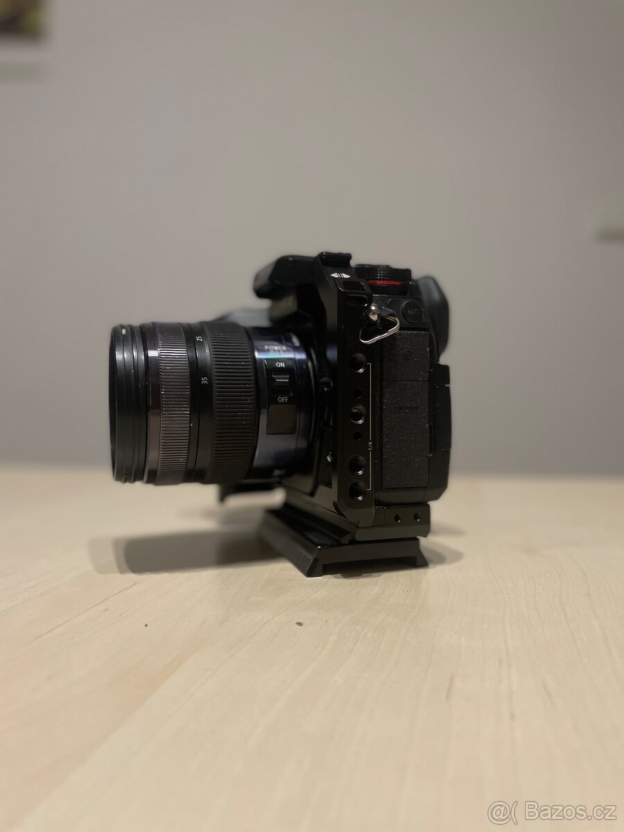 Panasonic Lumix G9 - 2