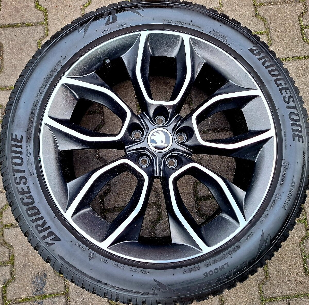 Originální sada Škoda Kodiaq 5x112 R19 Crater - 2