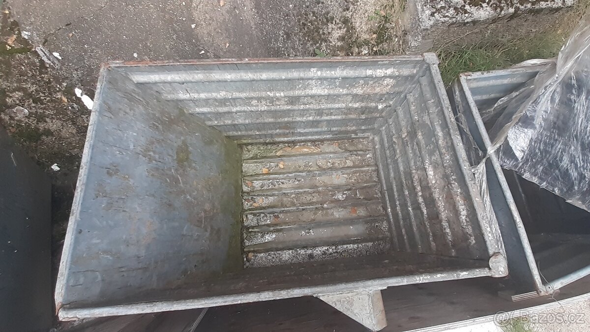 plechová bedna / kontejner - robustní konstrukce - 2