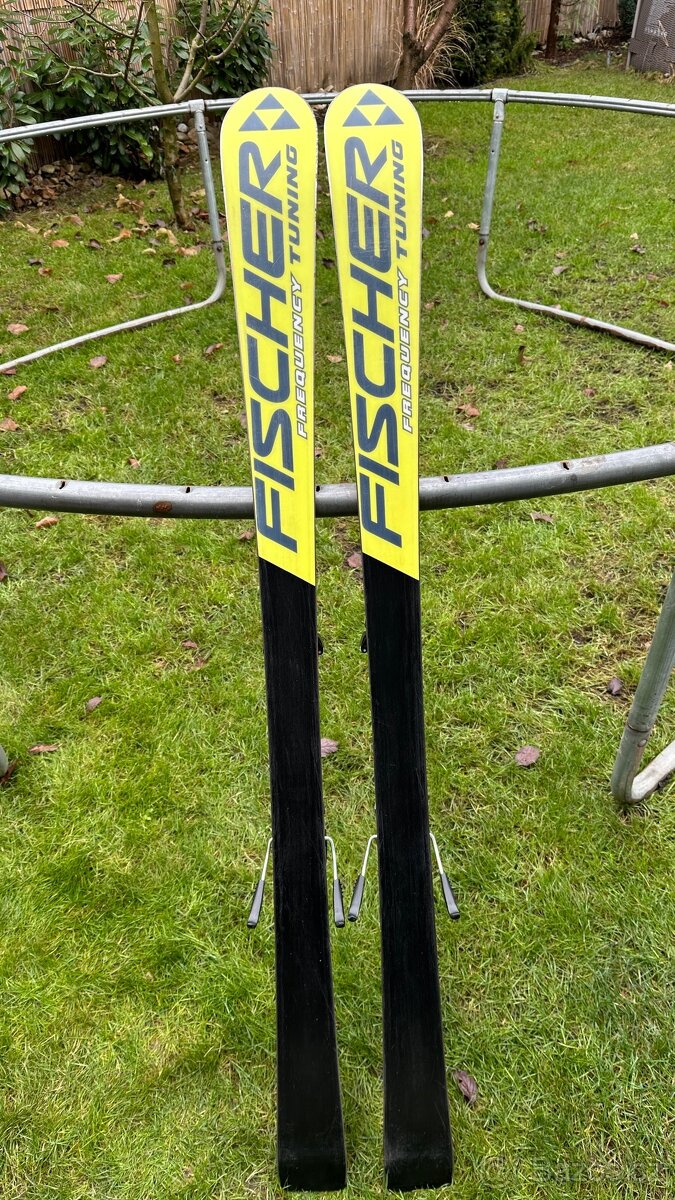 DĚTSKÉ ZÁVODNÍ L, FISCHER WORLDSCUP GS, 133CM - 2