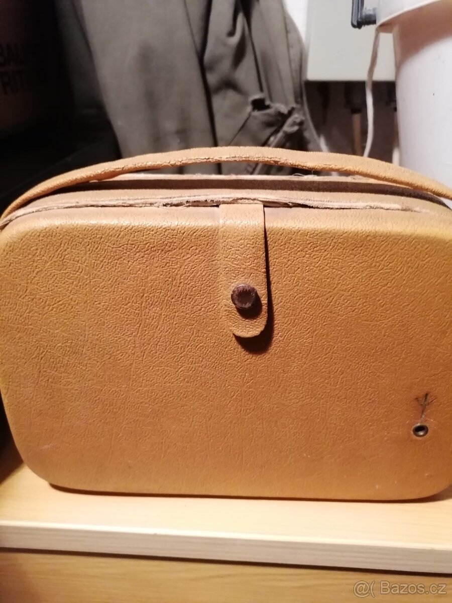 Staré rádio Tesla - 2