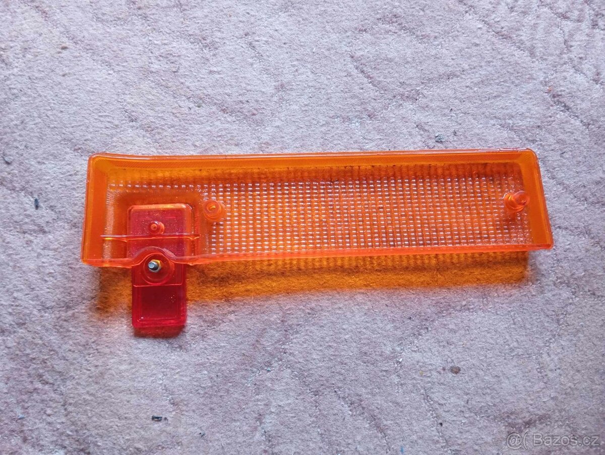 Fiat 125P zadní blinkr plexi - 2