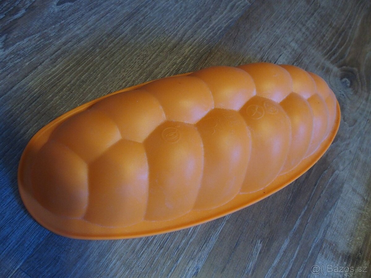 Formy na pečení: vánočka, koláč a vánoční muffiny - 2