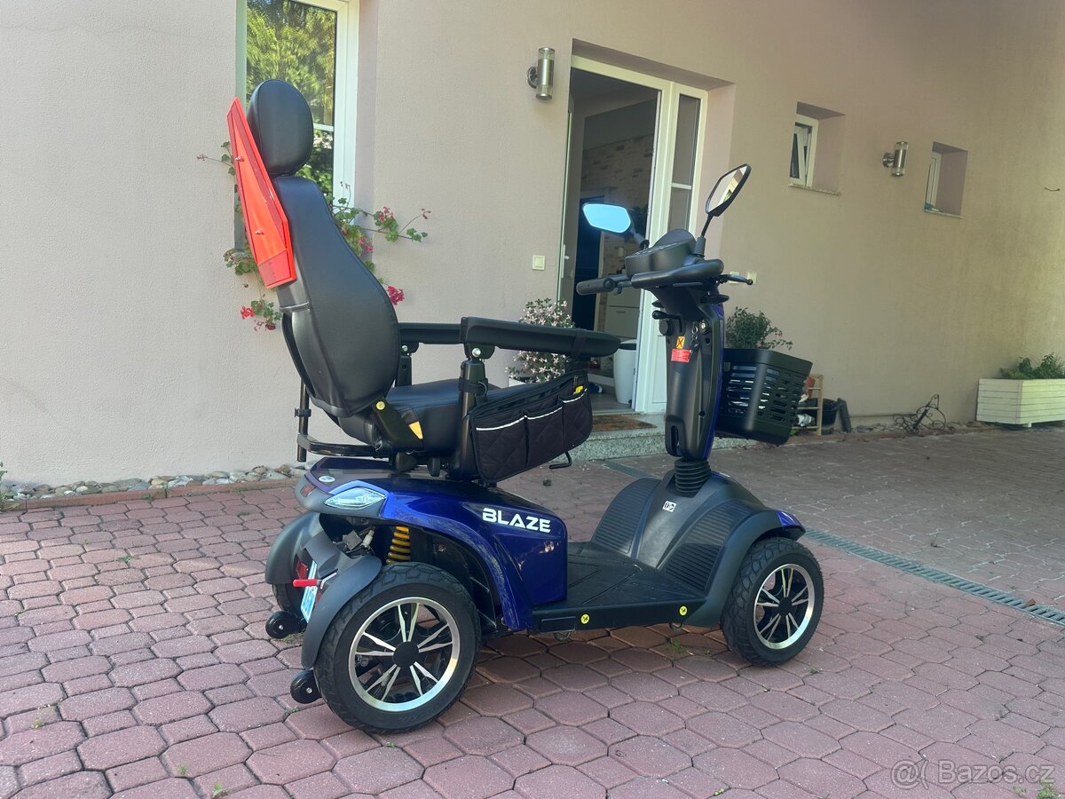 Elektricky invalidní vozik - 2