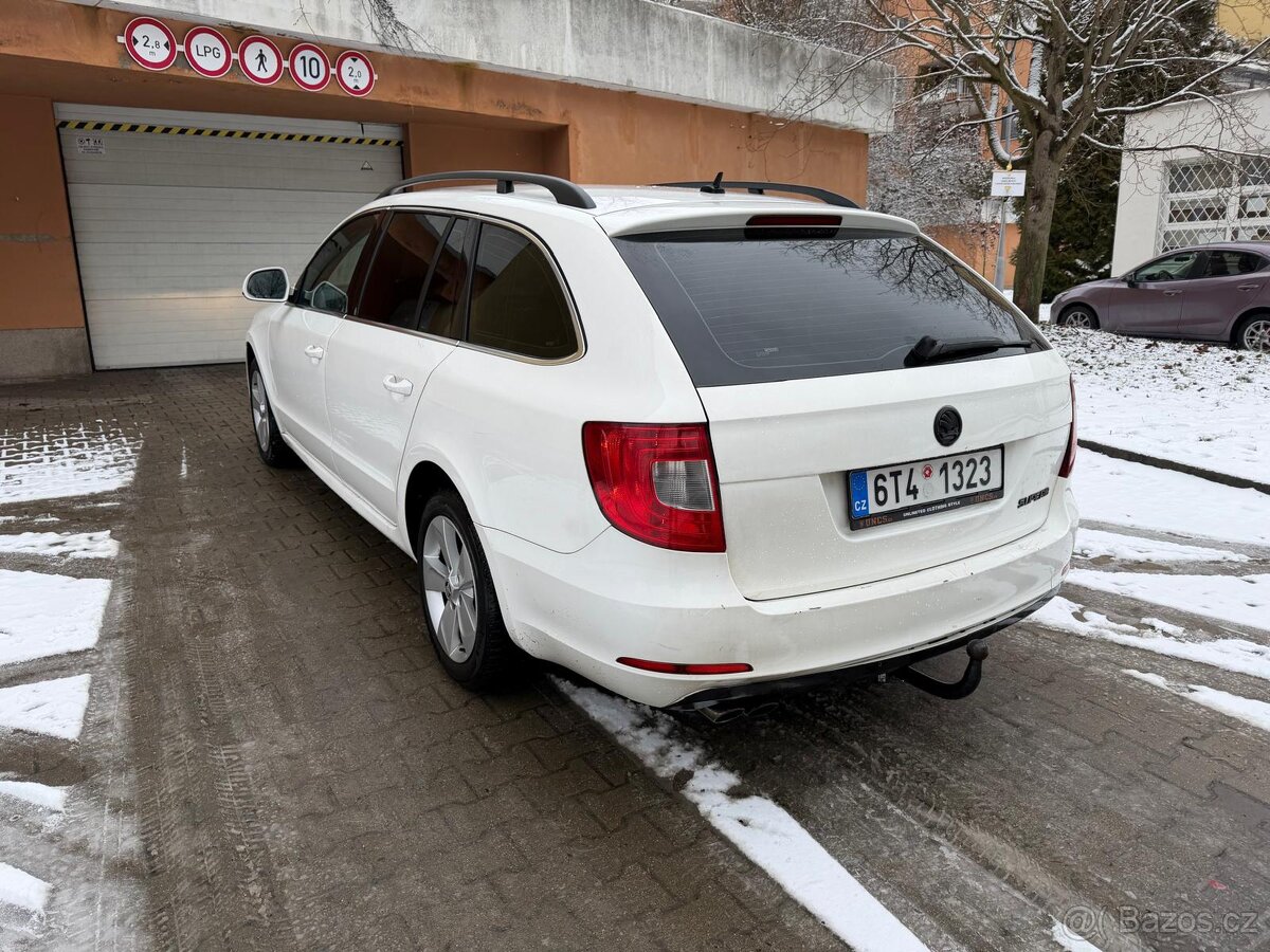 Superb 2 kombi tdi dsg alu tazne - 2