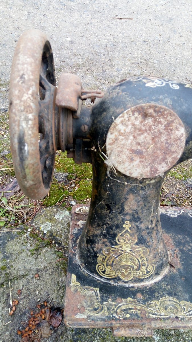 Šicí stroj BOBBIN - 2