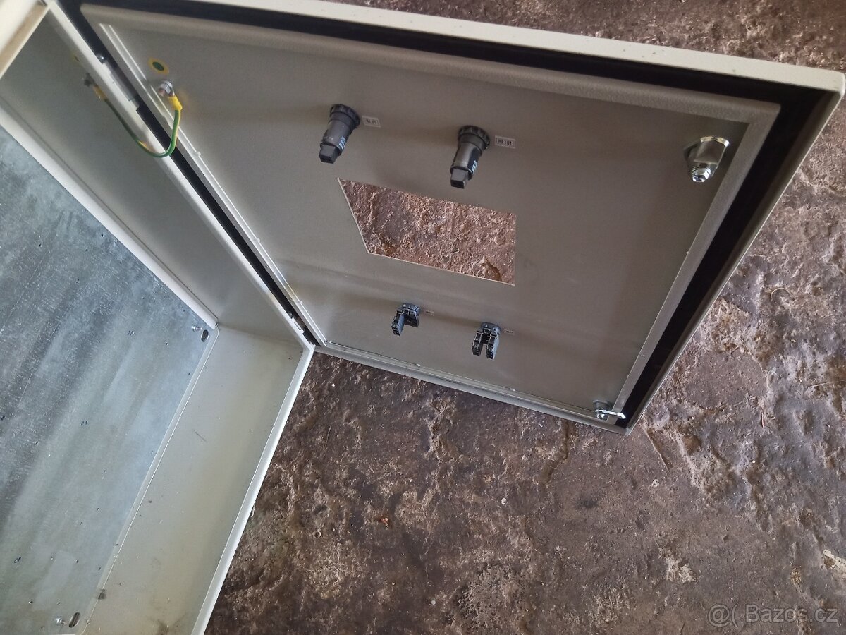 Skříň rozvaděče. - 2