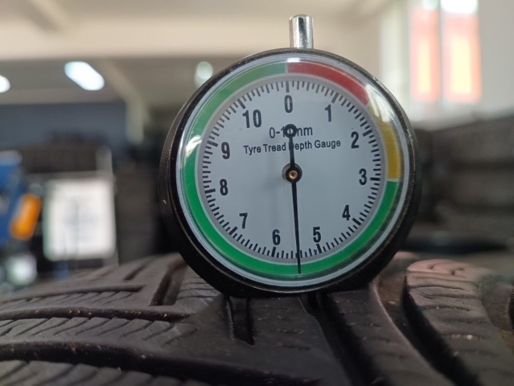 215/65 R17 MICHELIN (1922) - 2