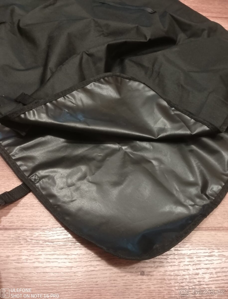 Deka do auta pro psa - 2