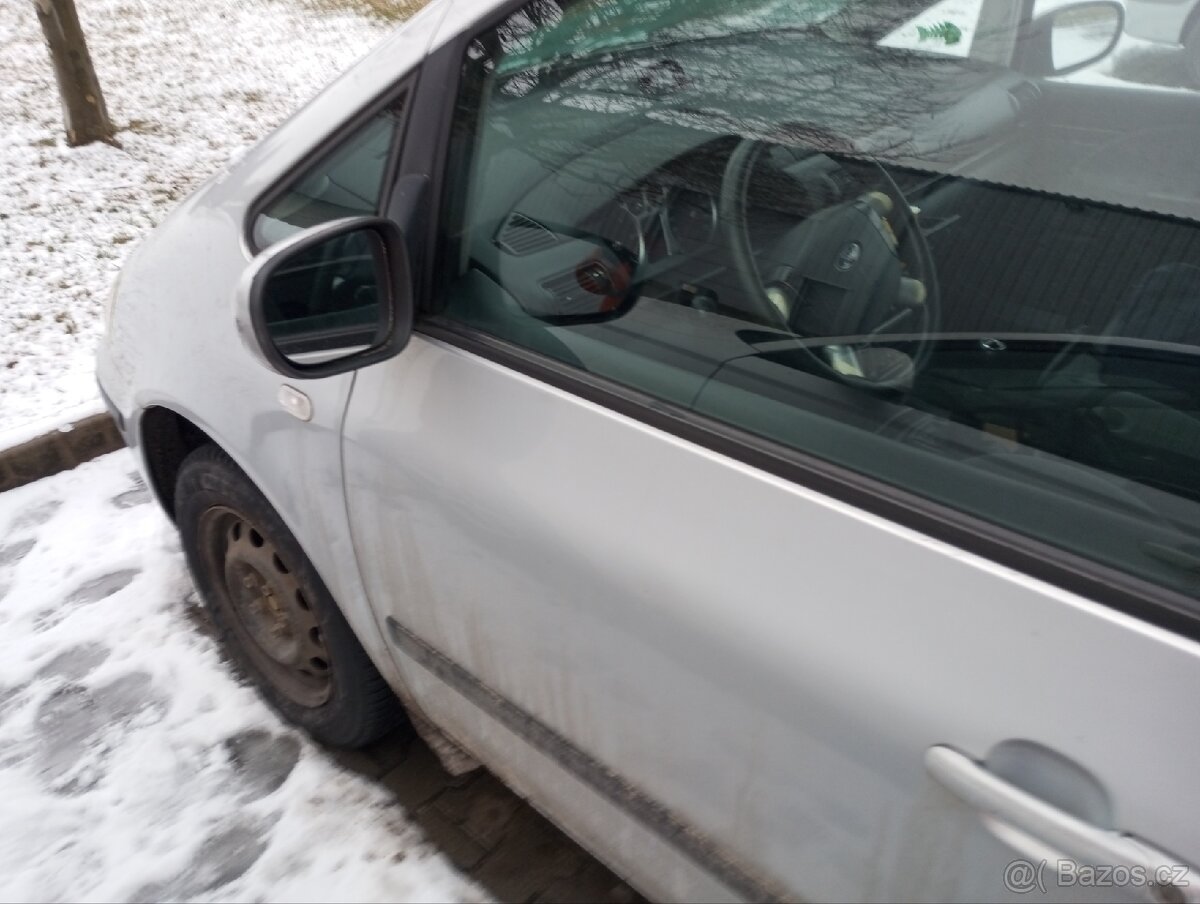 Ford Galaxy 1,9tdi 85kw r.v.2001 - 2