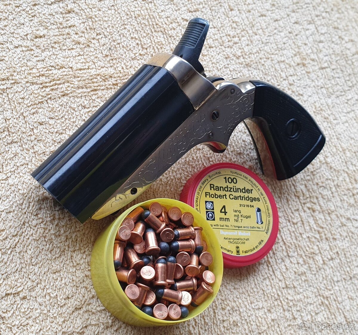 Derringer Perfecta cal.4mmRF SA zdobený Top - 2