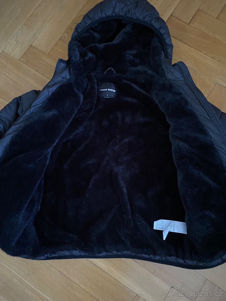 Černá zimní dívčí bunda vel. S - 2