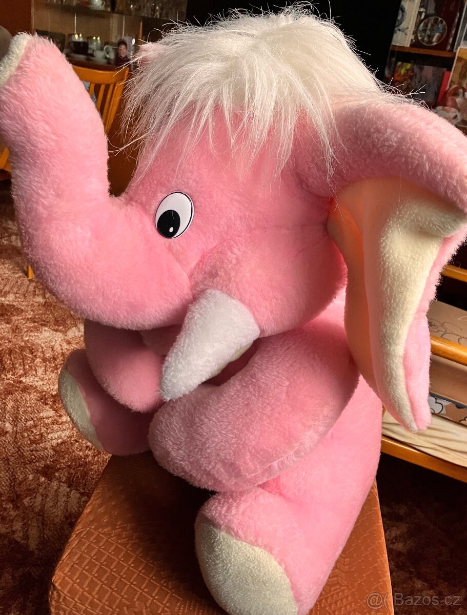 Růžový slon - 2