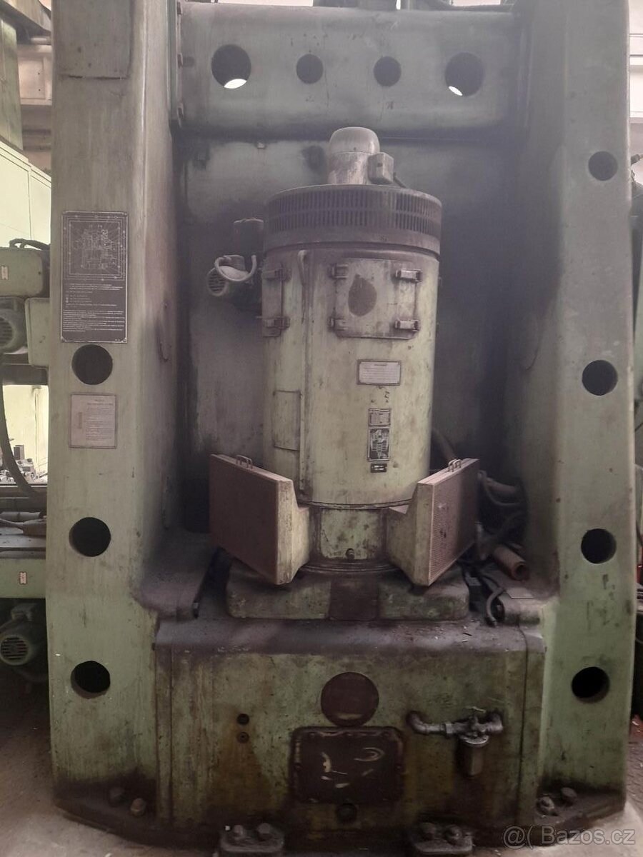 Karusel TOS SK 12 (9028) - 2