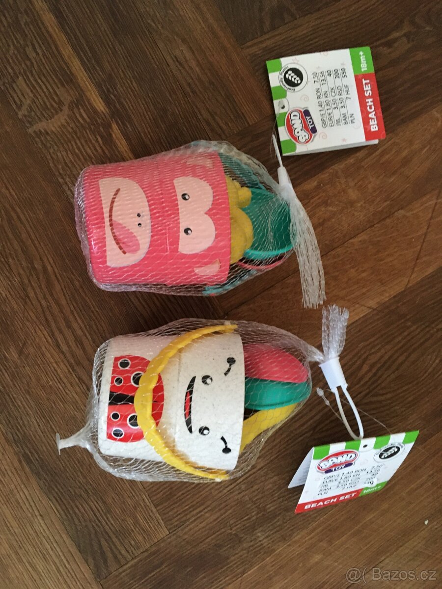 Hračky pro malé děti - nové - 2