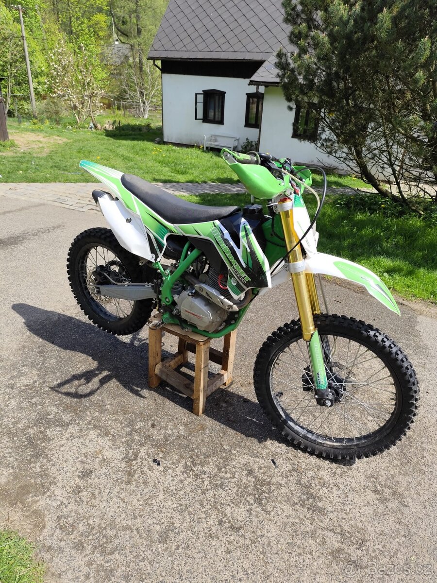 pitbike MiniRocket 250ccm