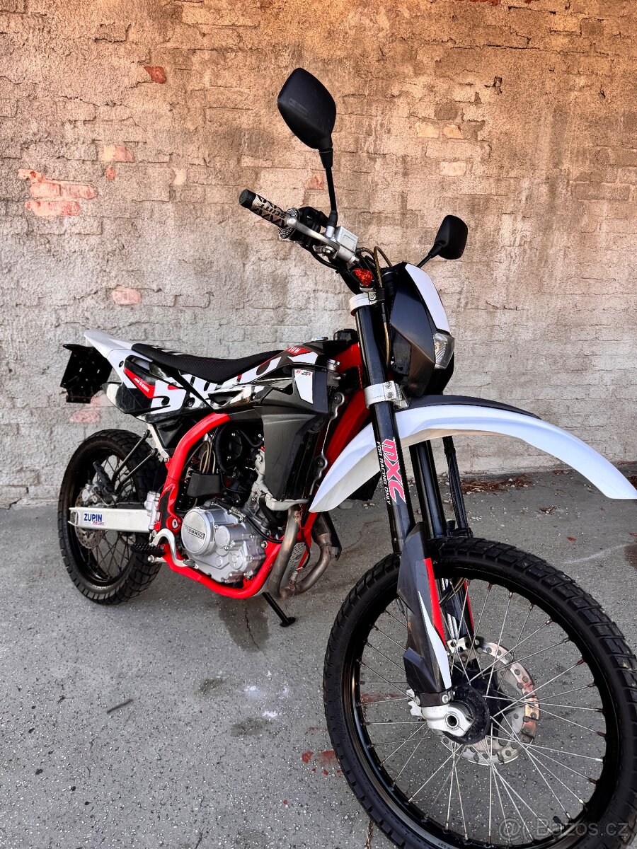 SWM RS 125