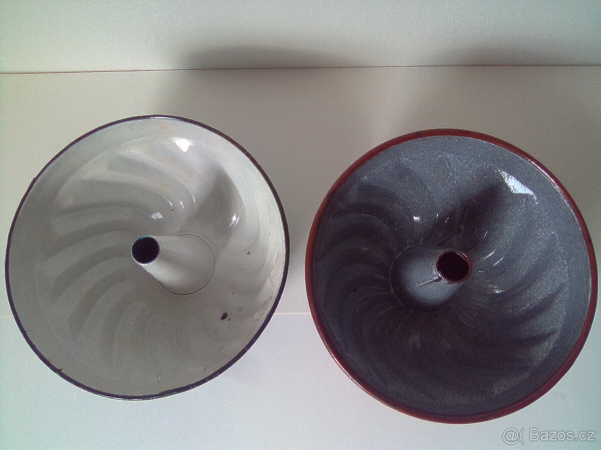 Bábovkové formy, emailovaná plechová 100 let stará - 2