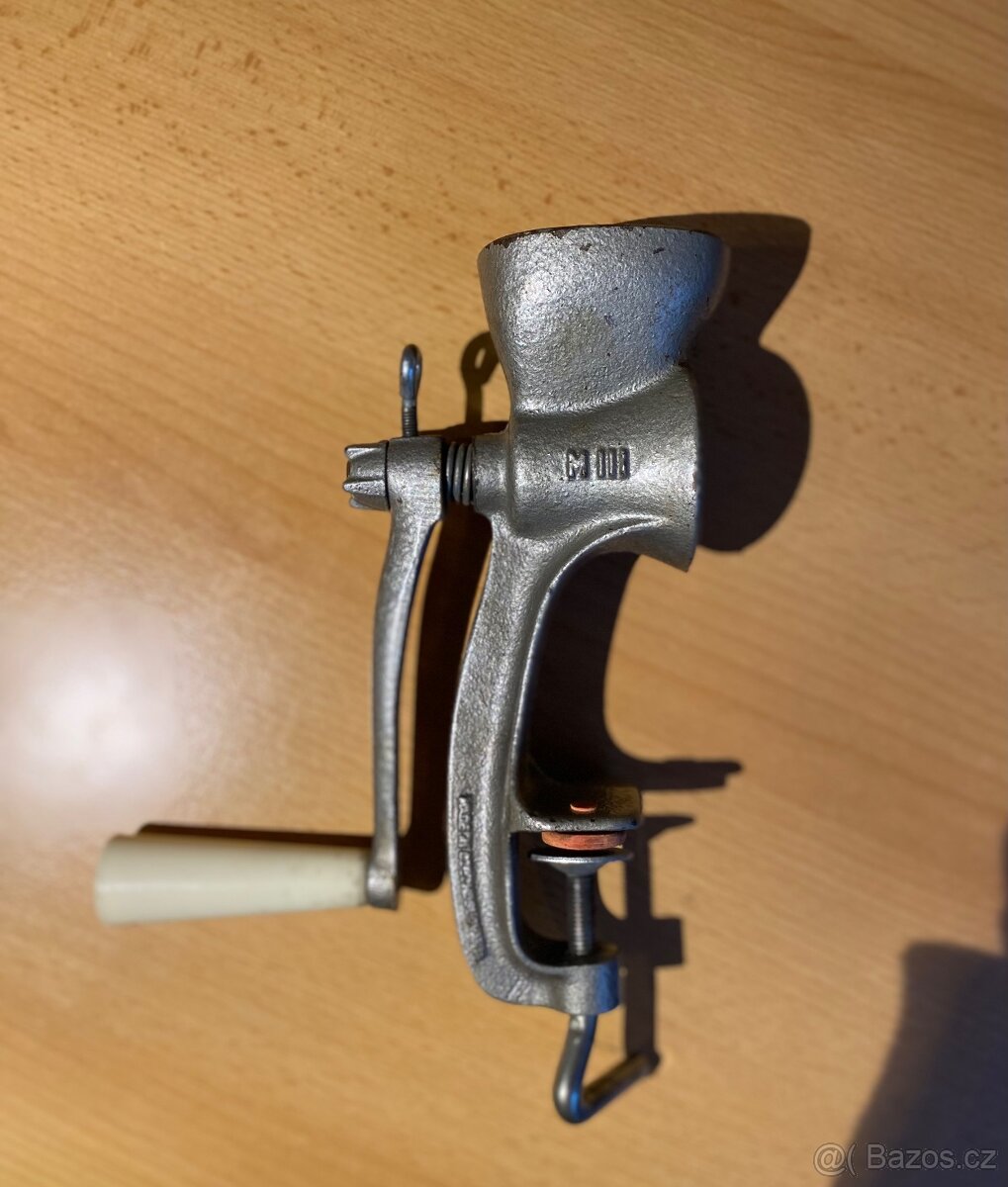 Retro ruční mlýnek na mák - IDEAL M III - 2